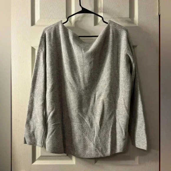 Monrow Revolve Wool & Cashmere Blend Sweater - Picture 5 of 5